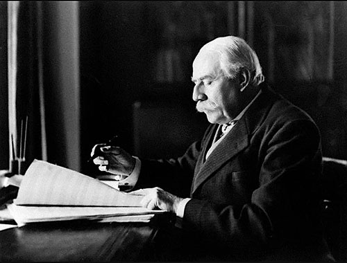 17627_Elgar in 1931_copy